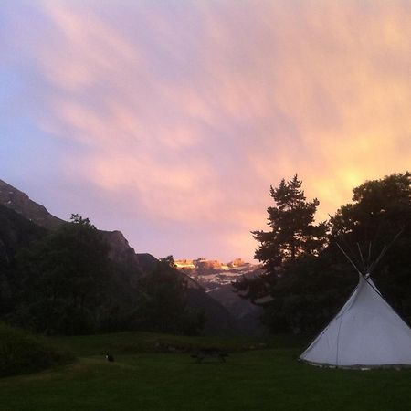 Tipi Nature Grand Confort Hotel Gavarnie Kültér fotó